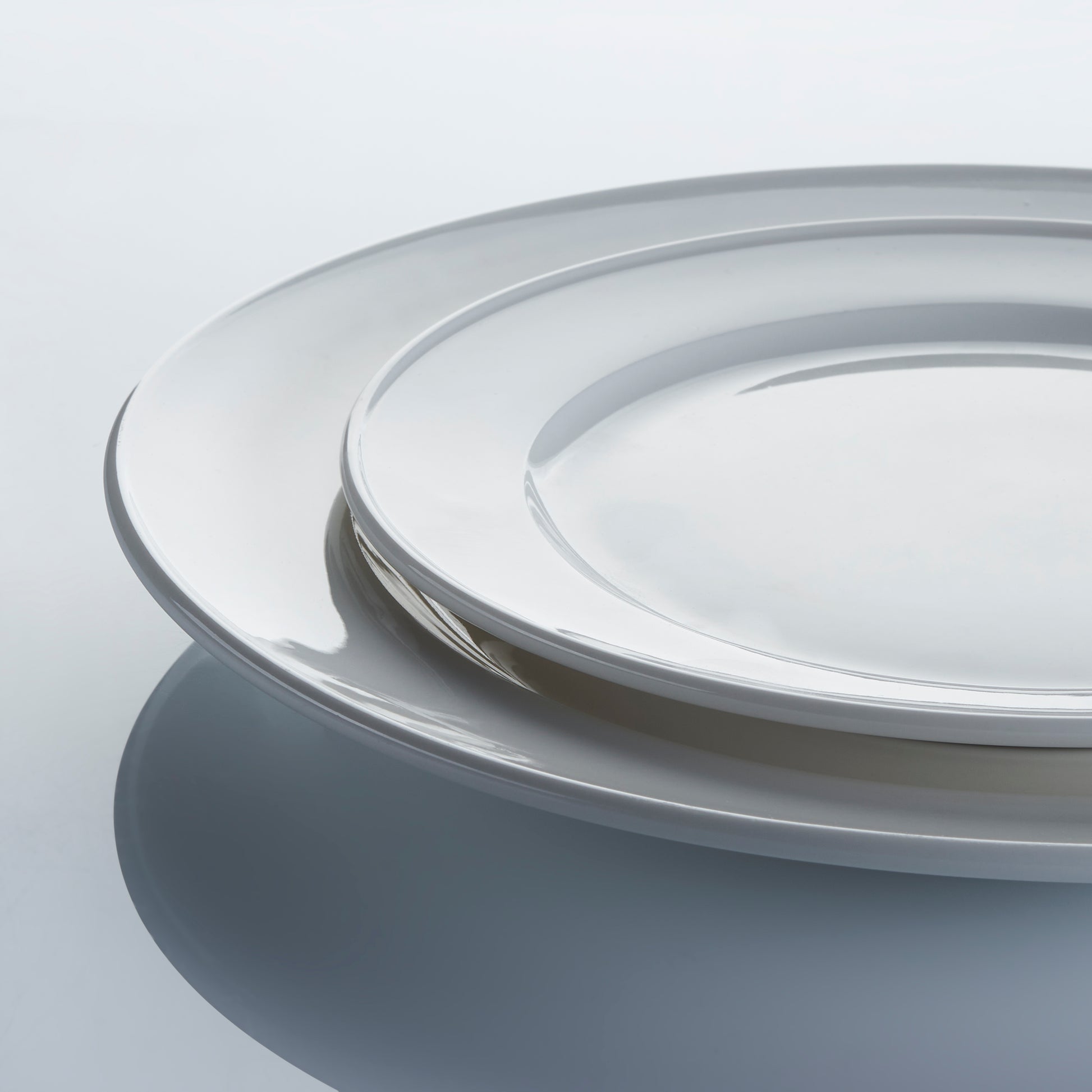 White Bone China Dinner Set 'CLASSICA' (12 Pieces).